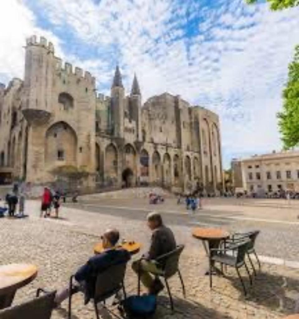 Appartement 32 M2 Intra Muros - Wifi - Netflix - Bureau Avignon Eksteriør bilde